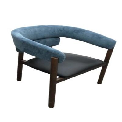 Well Lounge Chair